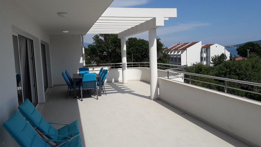 Villa-Apartments Karmel Kaštela Exteriér fotografie